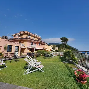 3* Hotel Mondial